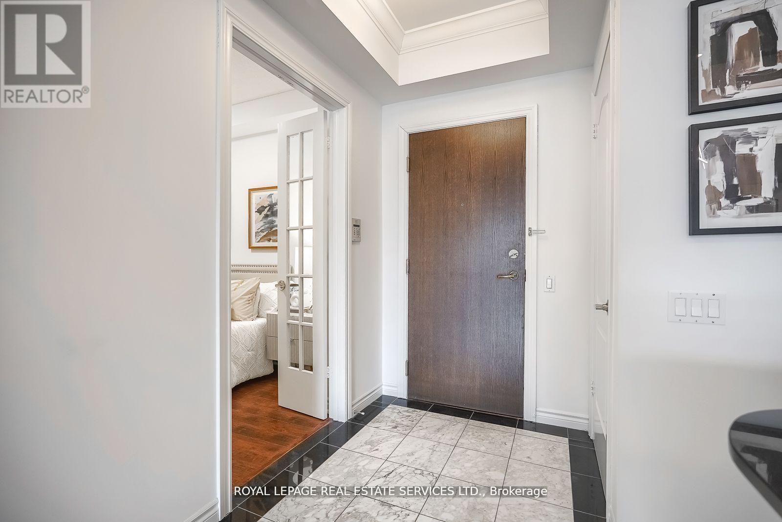811 - 18 William Carson Crescent, Toronto, Ontario  M2P 2G6 - Photo 14 - C12483939