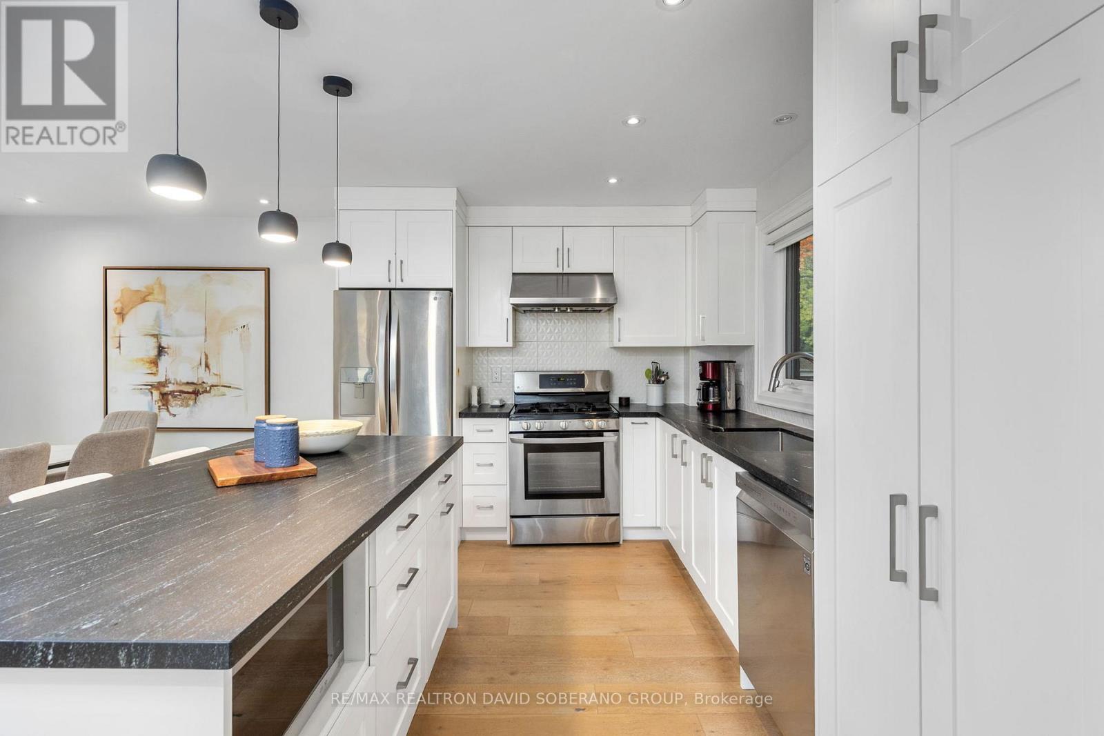 28 Touraine Avenue, Toronto, Ontario  M3H 1R1 - Photo 12 - C12483951