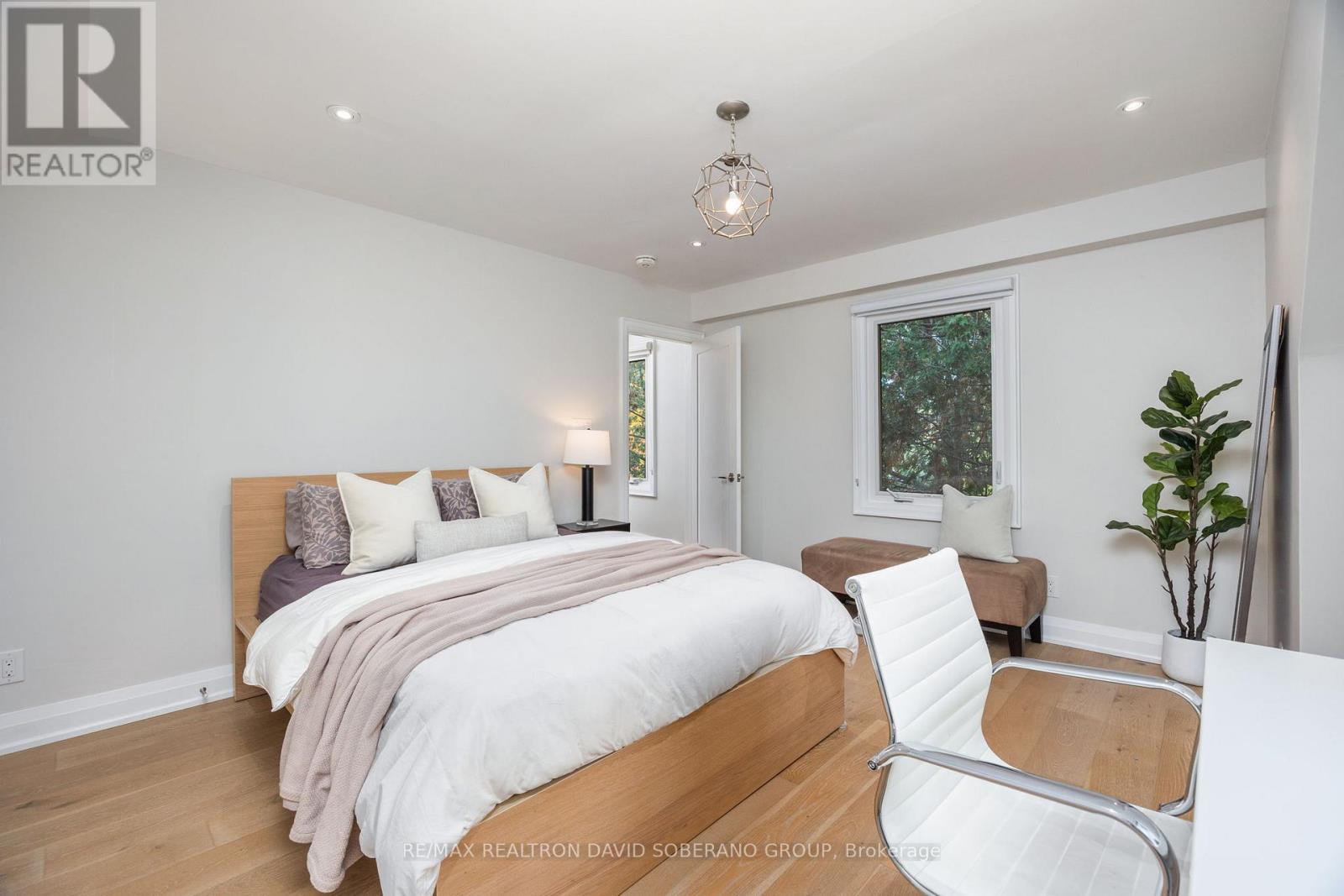 28 Touraine Avenue, Toronto, Ontario  M3H 1R1 - Photo 18 - C12483951
