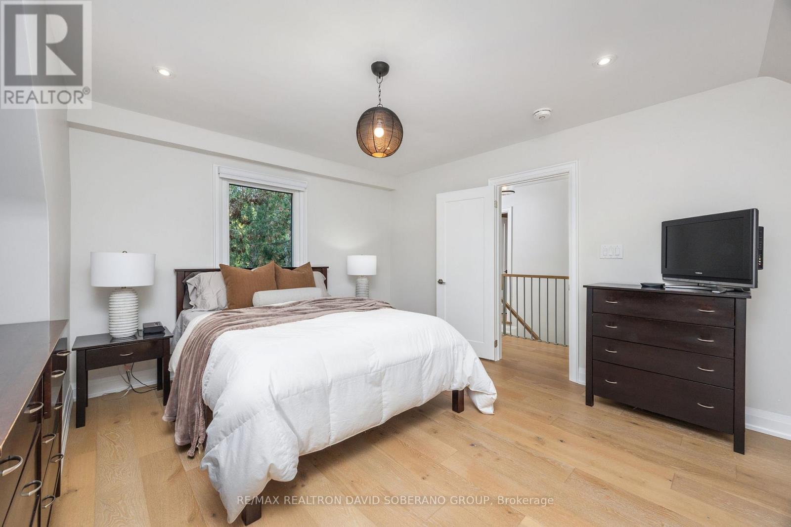 28 Touraine Avenue, Toronto, Ontario  M3H 1R1 - Photo 20 - C12483951