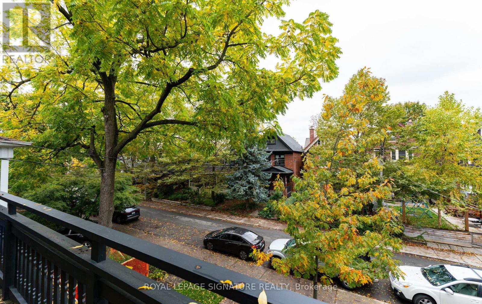 135 Marion Street, Toronto, Ontario  M6R 1E6 - Photo 39 - W12477722