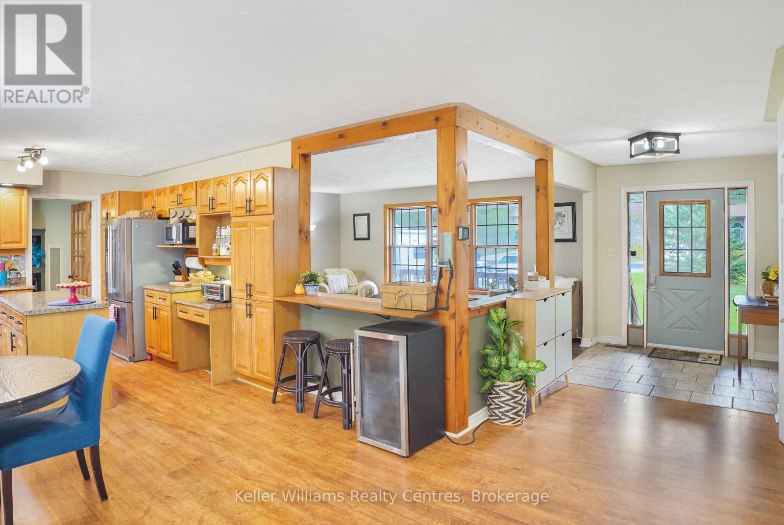 12 Pine Tree Drive, South Bruce Peninsula, Ontario  N0H 2T0 - Photo 11 - X12484011