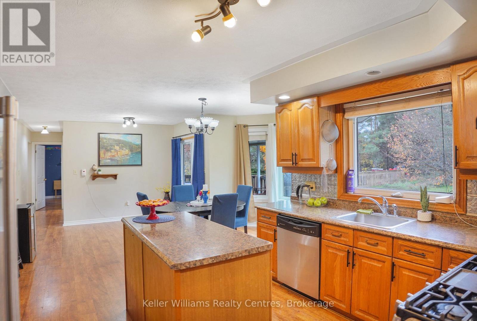 12 Pine Tree Drive, South Bruce Peninsula, Ontario  N0H 2T0 - Photo 19 - X12484011