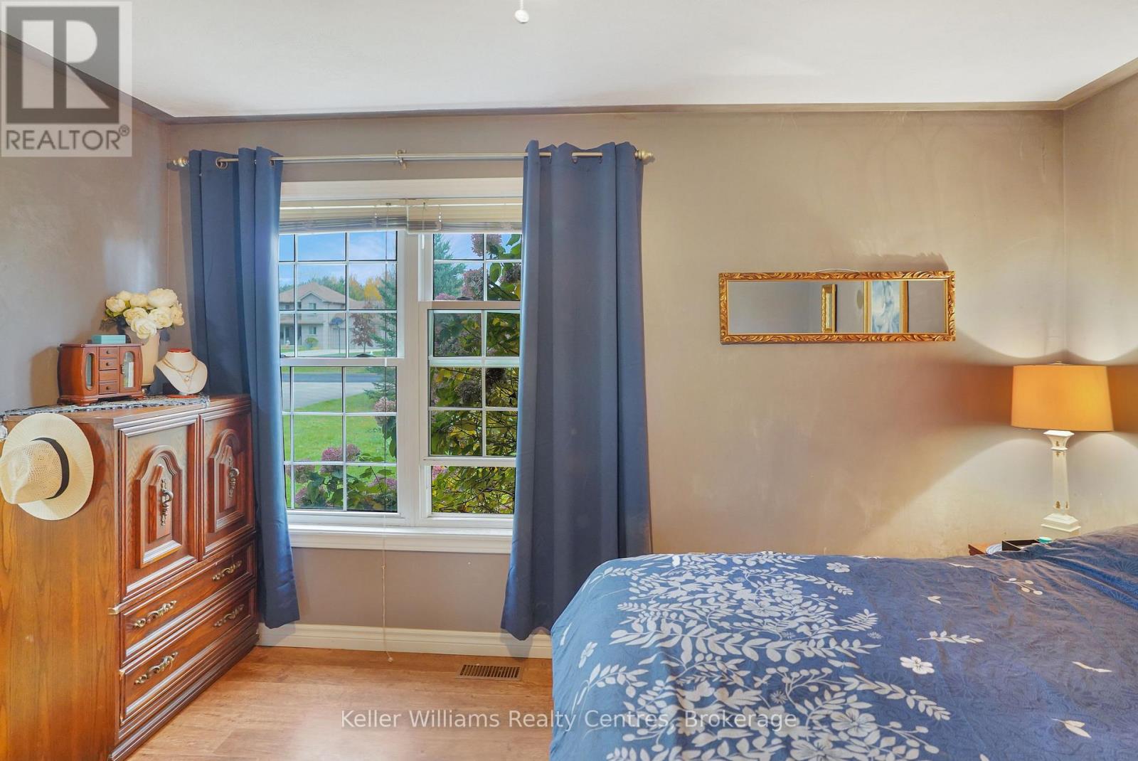 12 Pine Tree Drive, South Bruce Peninsula, Ontario  N0H 2T0 - Photo 22 - X12484011