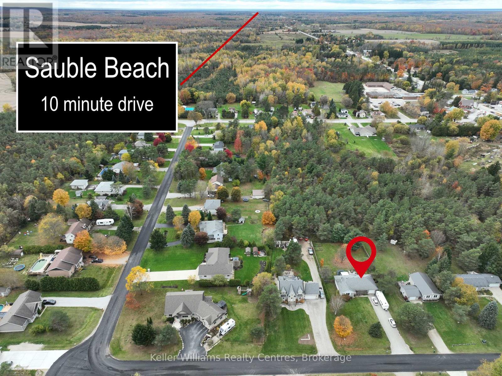 12 Pine Tree Drive, South Bruce Peninsula, Ontario  N0H 2T0 - Photo 4 - X12484011