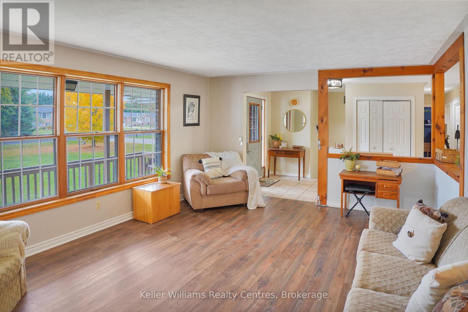 12 Pine Tree Drive, South Bruce Peninsula, Ontario  N0H 2T0 - Photo 7 - X12484011