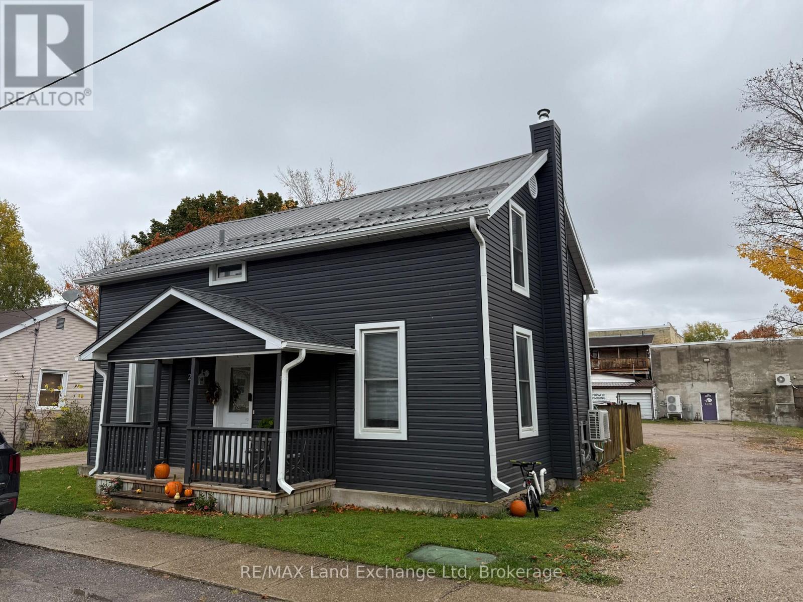 211 EDWARD STREET, North Huron, Ontario