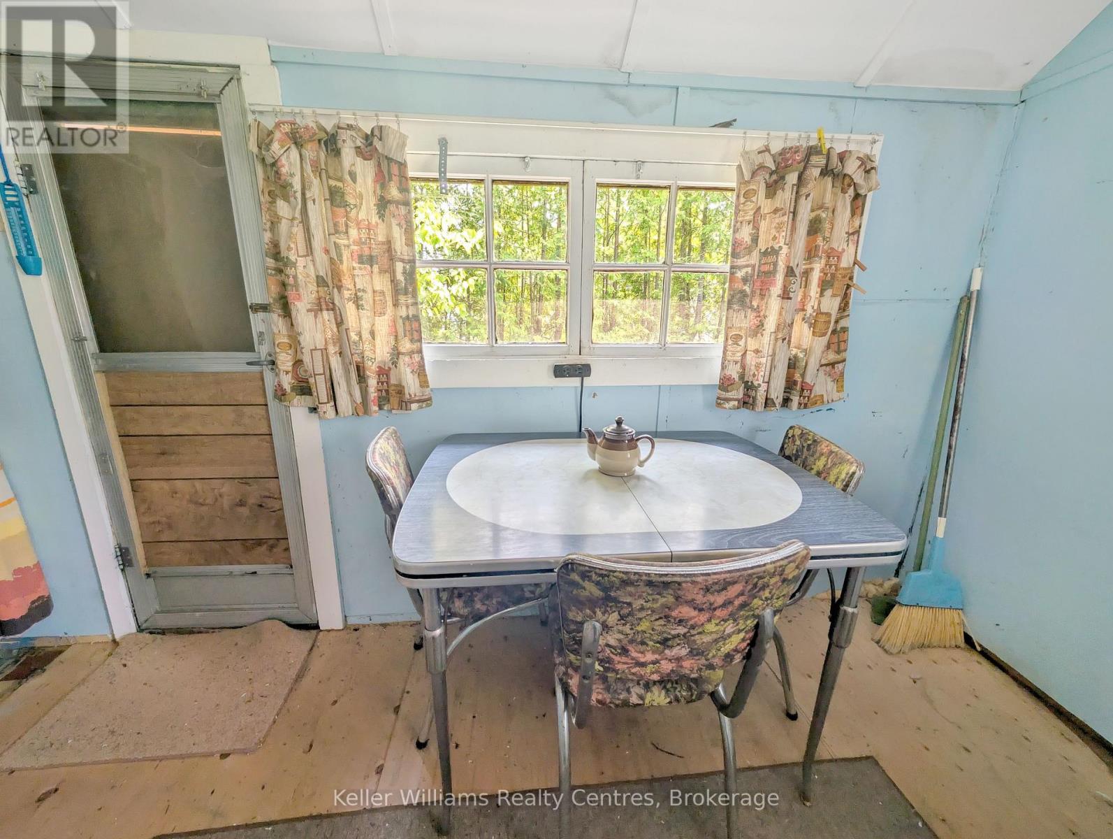 79 Whippoorwill Road, Northern Bruce Peninsula, Ontario  N0H 1W0 - Photo 12 - X12484061