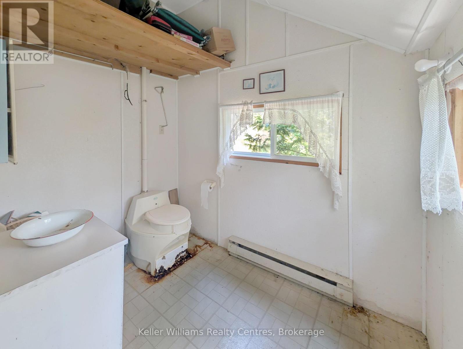 79 Whippoorwill Road, Northern Bruce Peninsula, Ontario  N0H 1W0 - Photo 16 - X12484061