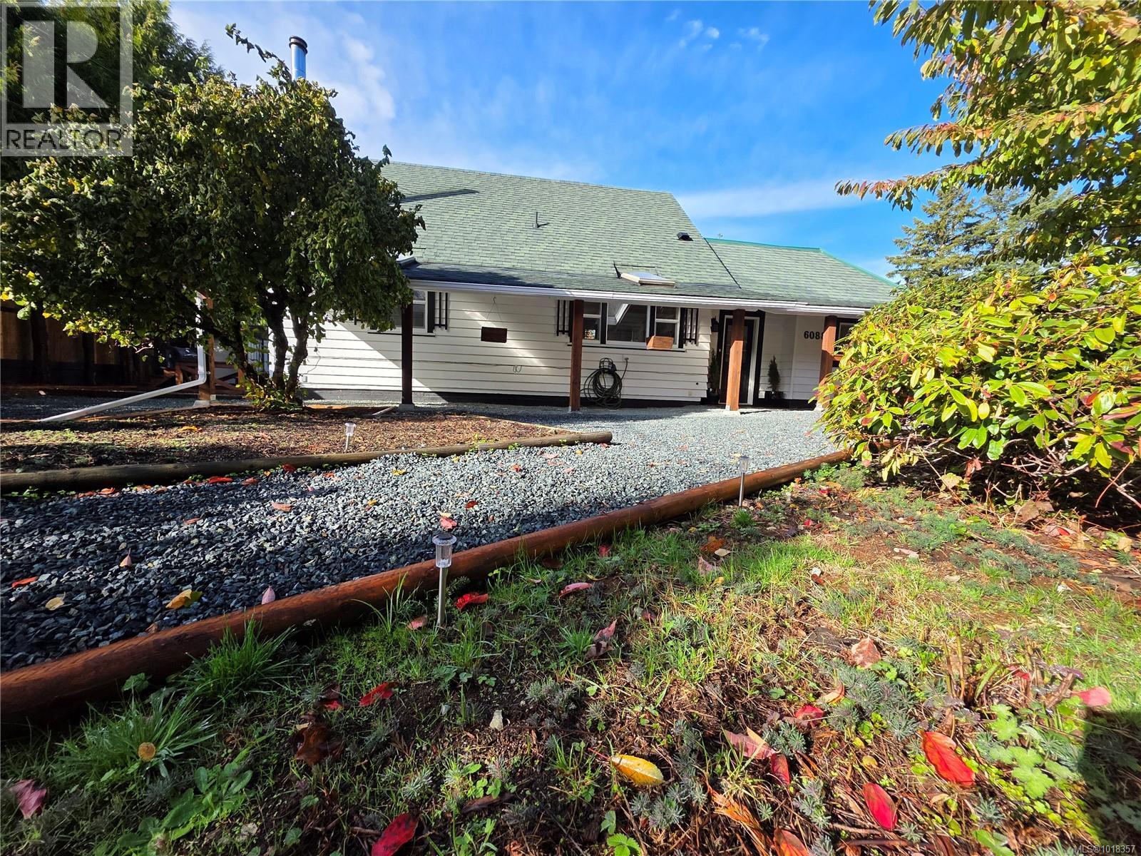 6088 Grandview Rd, Port Alberni, British Columbia
