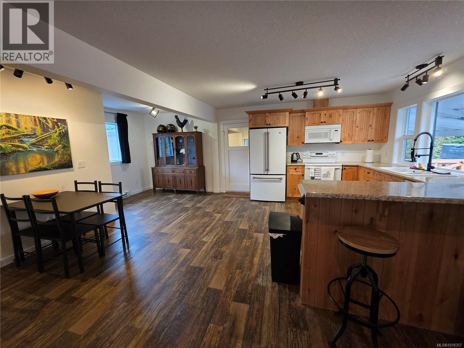 6088 Grandview Rd, Port Alberni, British Columbia  V9Y 8W1 - Photo 6 - 1018357