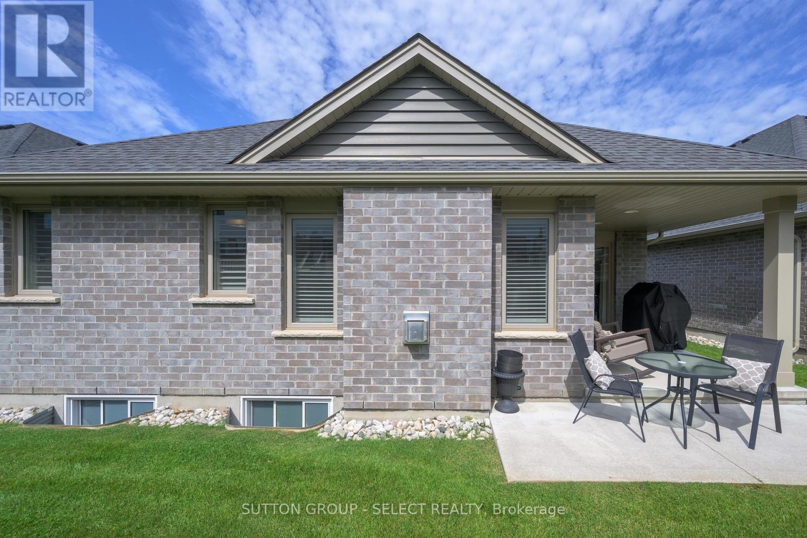 65 - 234 Peach Tree Boulevard, St. Thomas, Ontario  N5R 0G8 - Photo 4 - X12484035