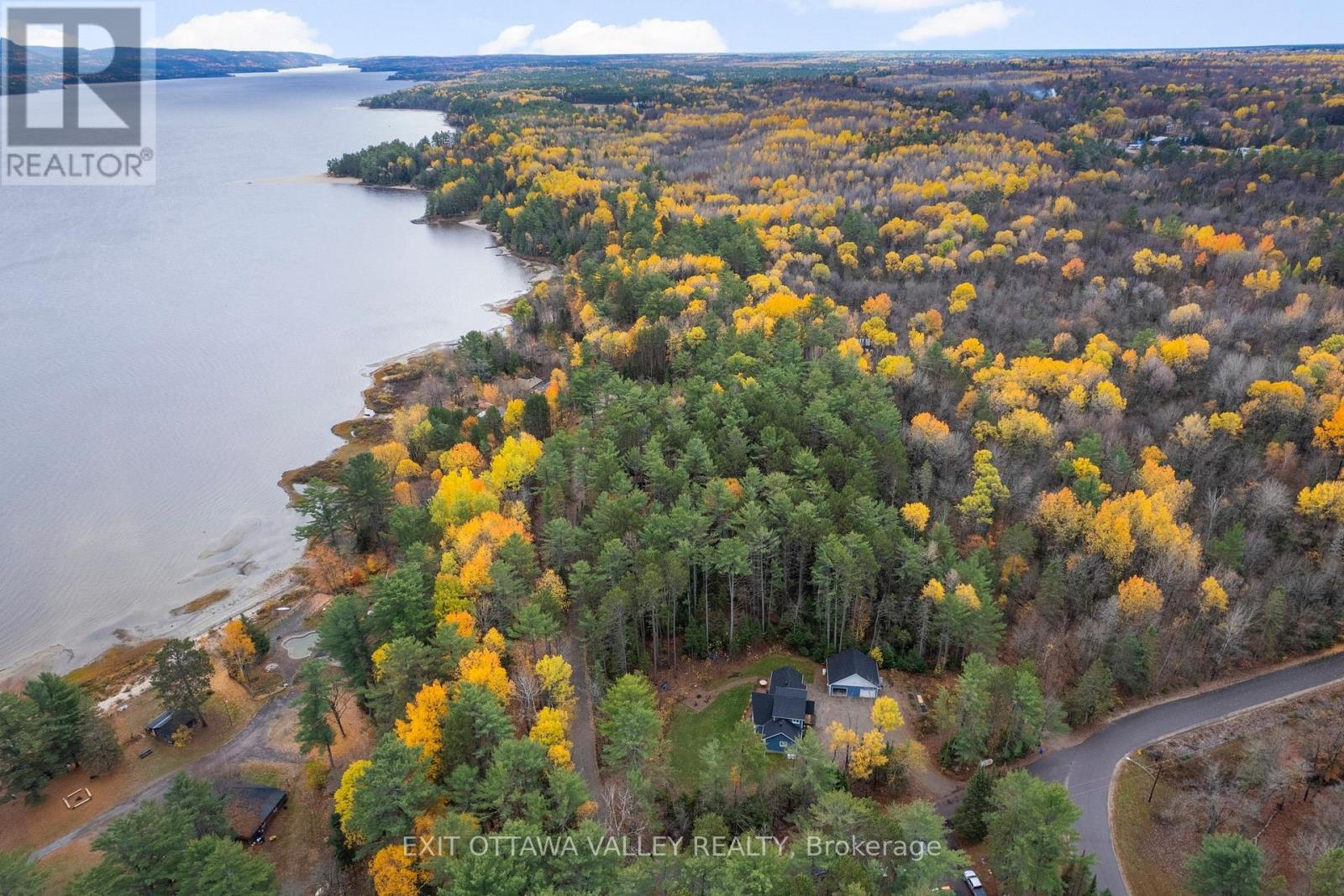 Part 13 Moose Avenue, Deep River, Ontario  K0J 1P0 - Photo 7 - X12484085