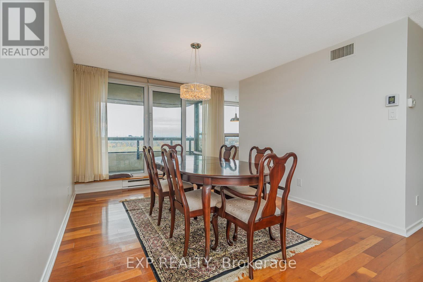 2305 - 2305-1500 Riverside Drive, Ottawa, Ontario  K1G 4J4 - Photo 10 - X12483963