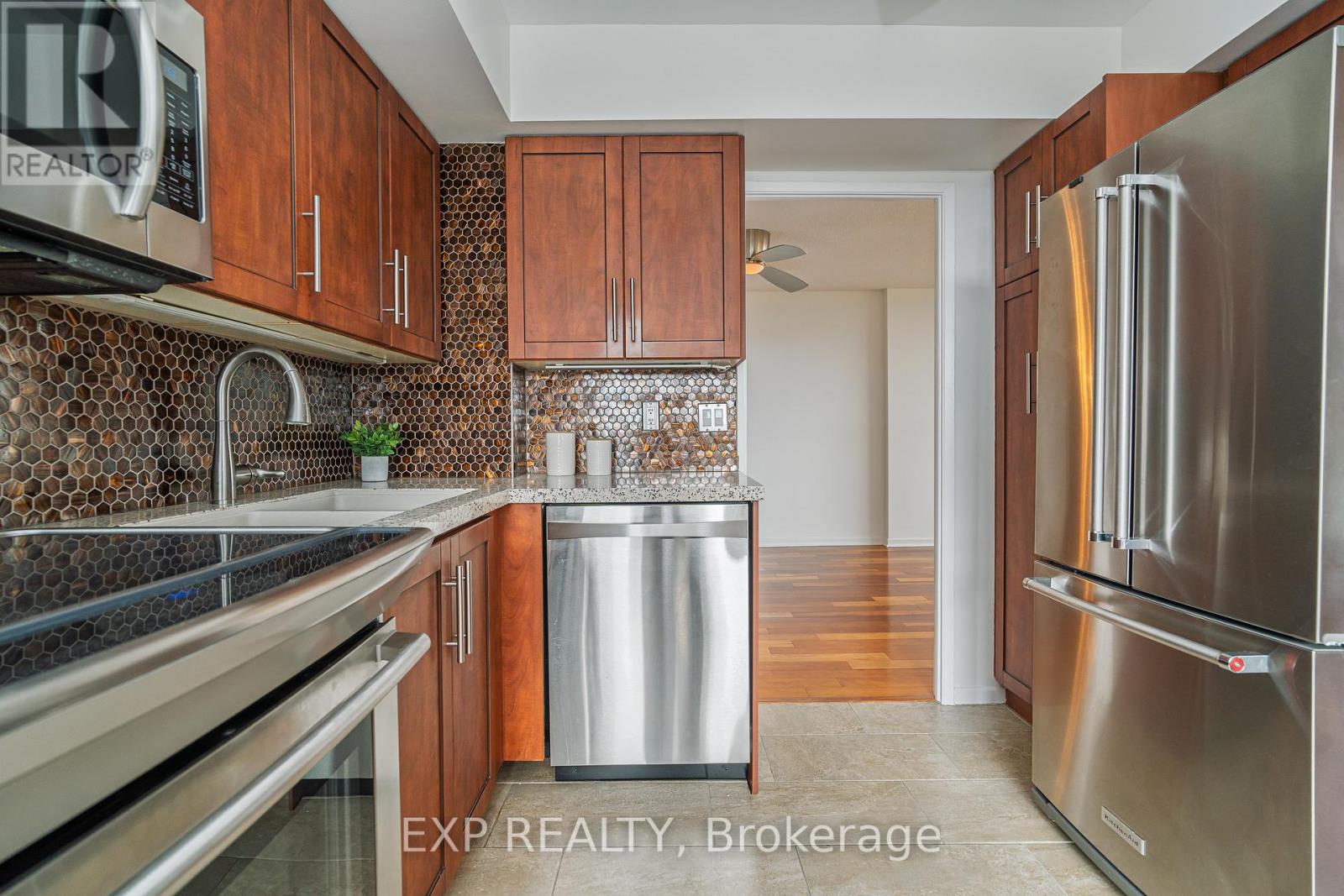 2305 - 2305-1500 Riverside Drive, Ottawa, Ontario  K1G 4J4 - Photo 14 - X12483963