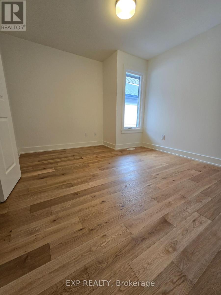 153 Craig Duncan Terrace, Ottawa, Ontario  K2S 3C5 - Photo 11 - X12484004