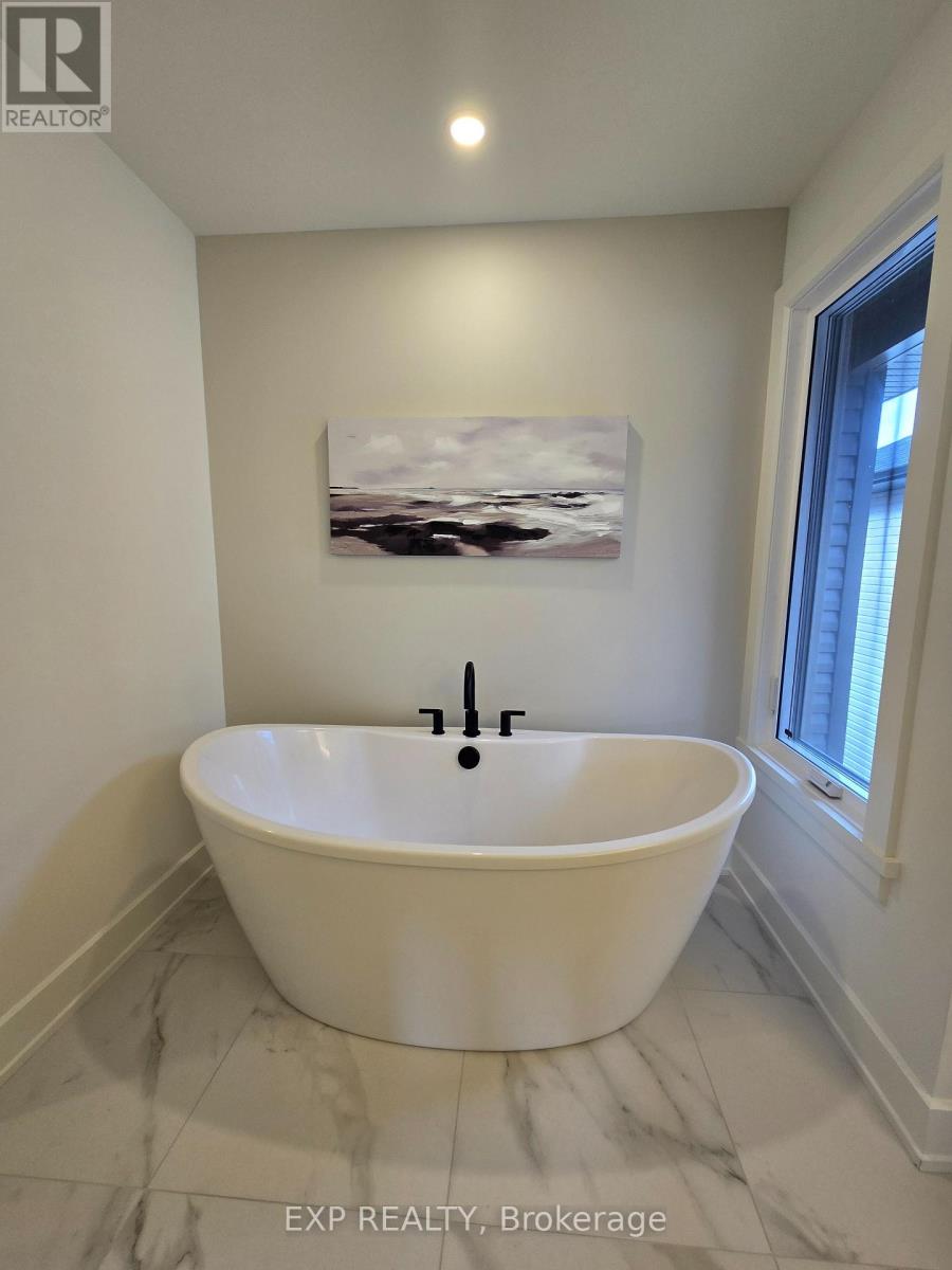 153 Craig Duncan Terrace, Ottawa, Ontario  K2S 3C5 - Photo 17 - X12484004