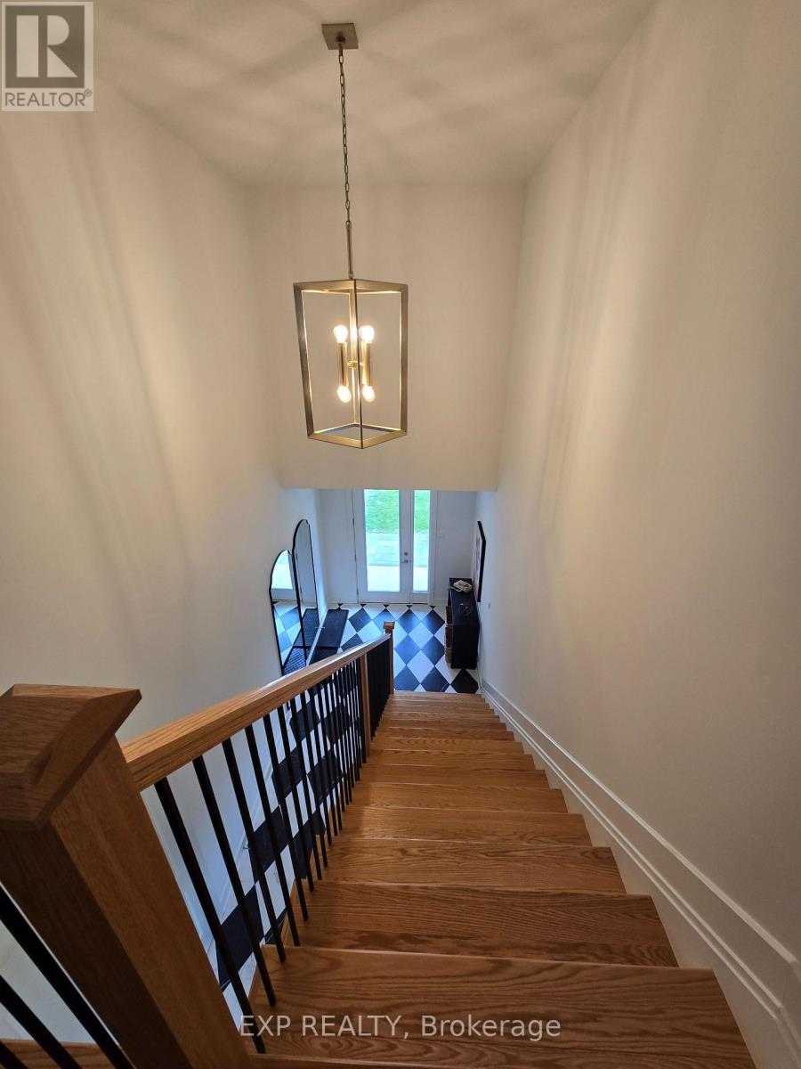 153 Craig Duncan Terrace, Ottawa, Ontario  K2S 3C5 - Photo 4 - X12484004