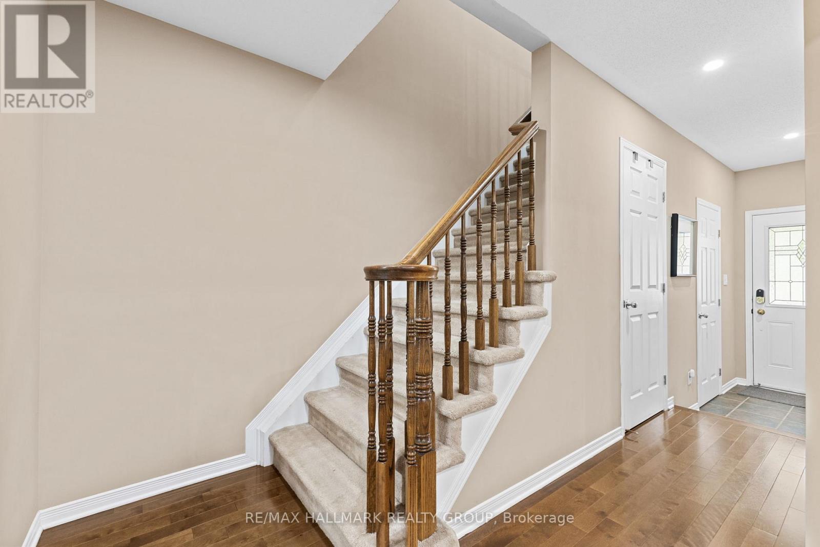 404 Wisteria Crescent, Ottawa, Ontario  K1V 0P1 - Photo 21 - X12484031