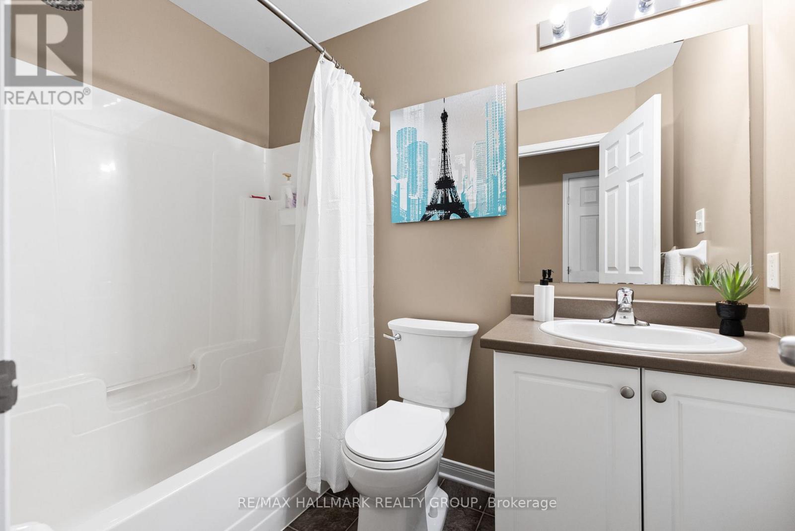 404 Wisteria Crescent, Ottawa, Ontario  K1V 0P1 - Photo 28 - X12484031