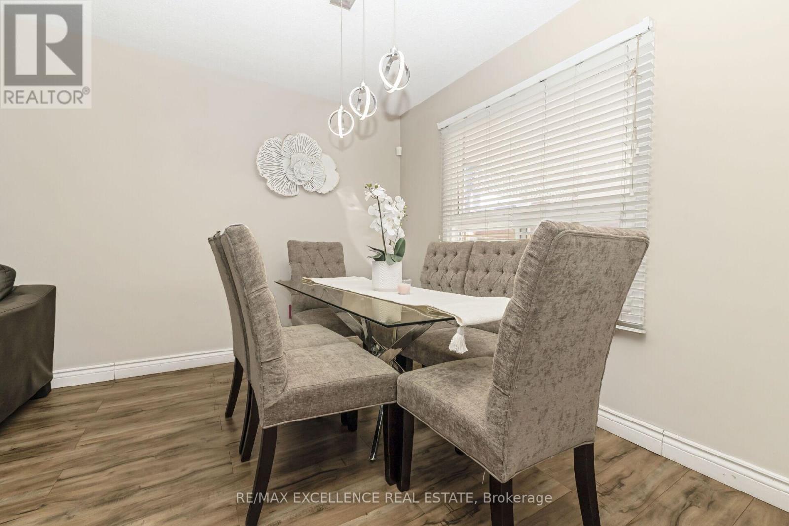 29 Faywood Drive, Brampton, Ontario  L6Y 4K3 - Photo 11 - W12483836