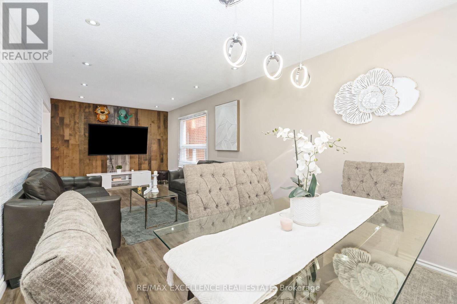 29 Faywood Drive, Brampton, Ontario  L6Y 4K3 - Photo 12 - W12483836