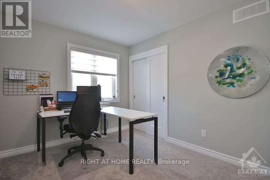 110 Lavatera Street, Ottawa, Ontario  K1T 0R8 - Photo 14 - X12484068
