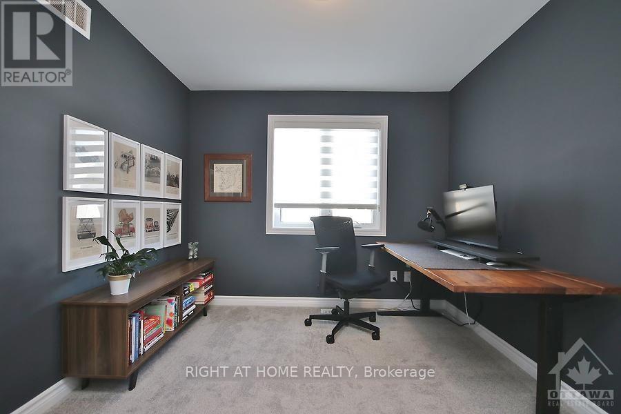 110 Lavatera Street, Ottawa, Ontario  K1T 0R8 - Photo 17 - X12484068