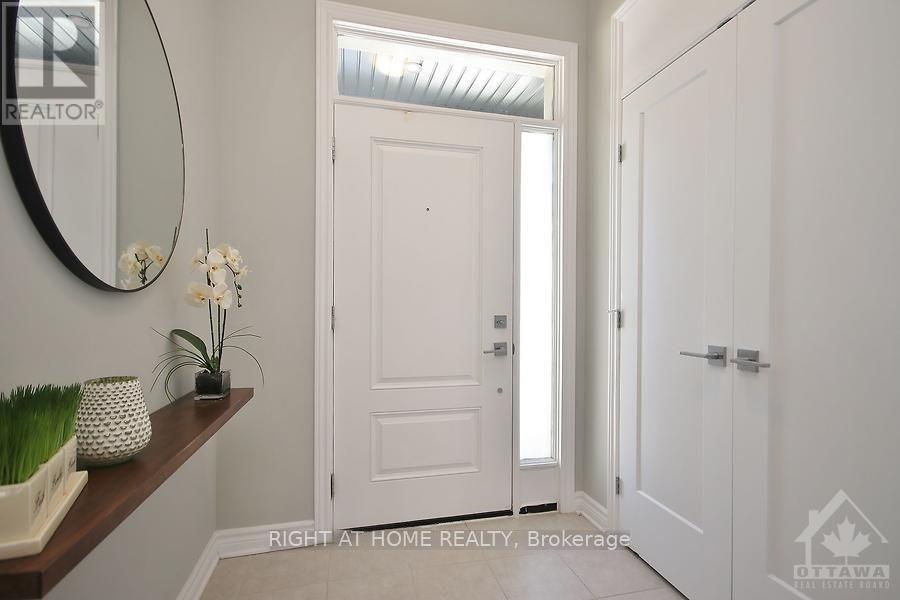 110 Lavatera Street, Ottawa, Ontario  K1T 0R8 - Photo 2 - X12484068