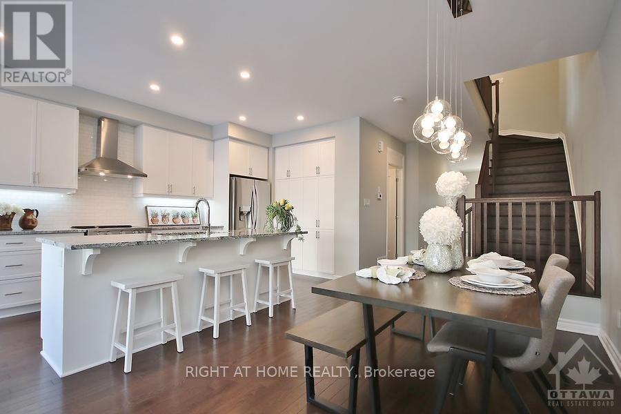 110 Lavatera Street, Ottawa, Ontario  K1T 0R8 - Photo 7 - X12484068
