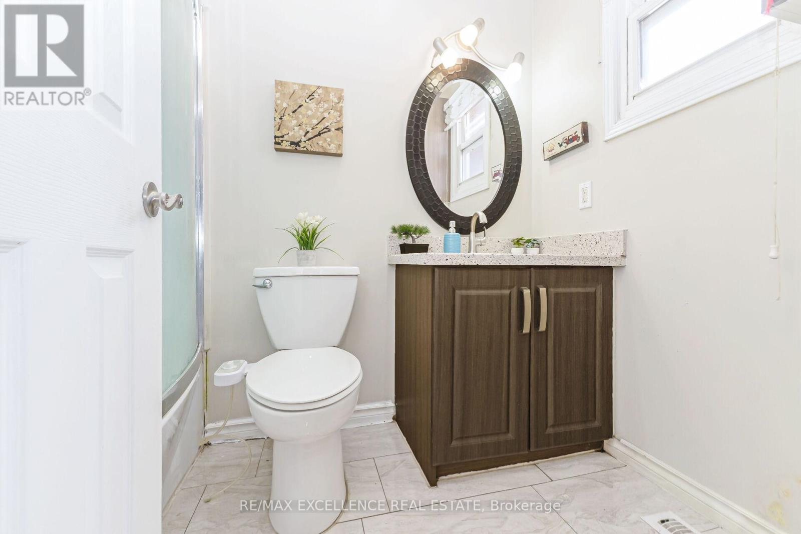 29 Faywood Drive, Brampton, Ontario  L6Y 4K3 - Photo 26 - W12483836