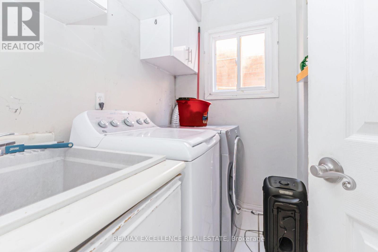 29 Faywood Drive, Brampton, Ontario  L6Y 4K3 - Photo 31 - W12483836