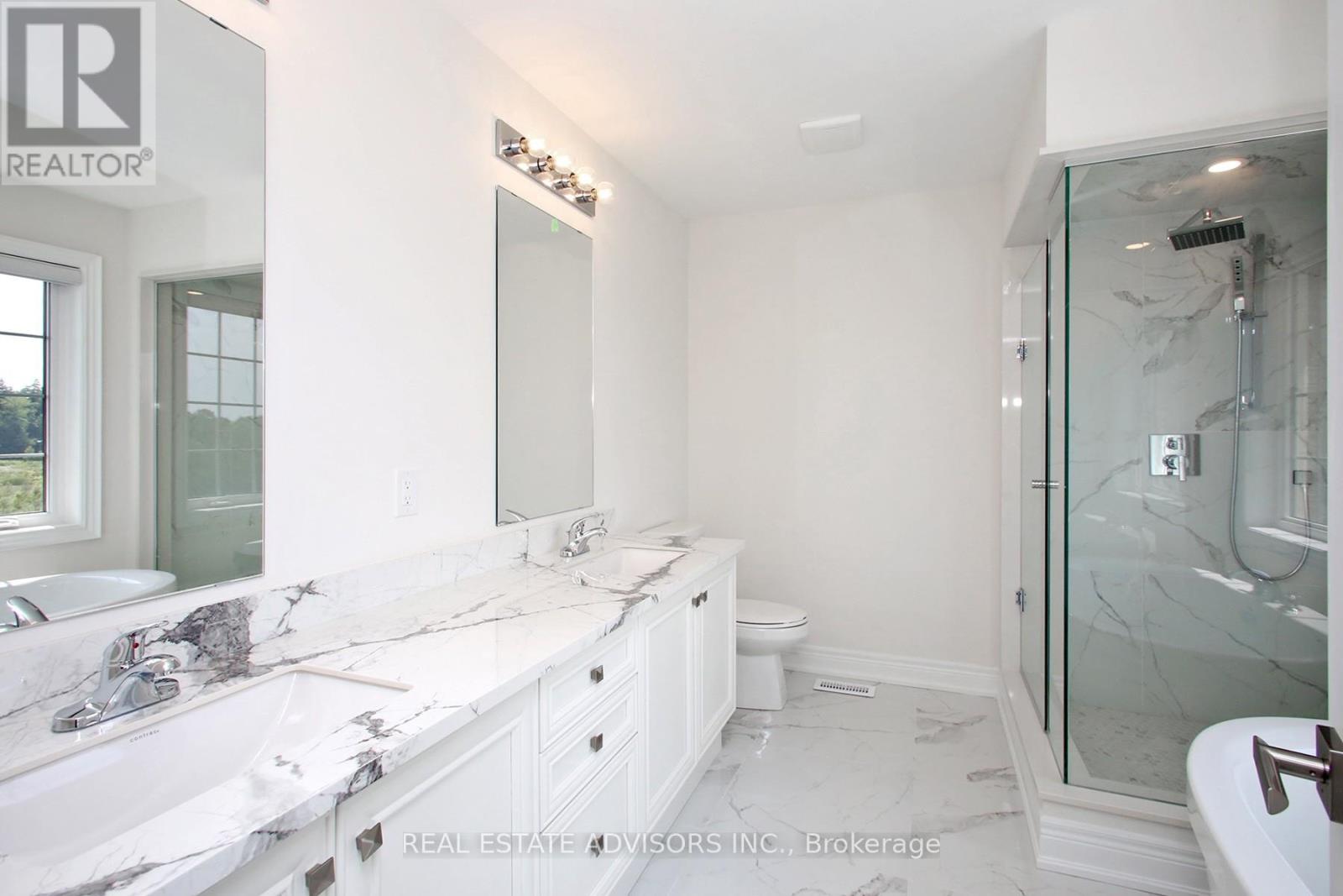 289 Ben Sinclair Avenue, East Gwillimbury, Ontario  L9N 0Z1 - Photo 18 - N12483913