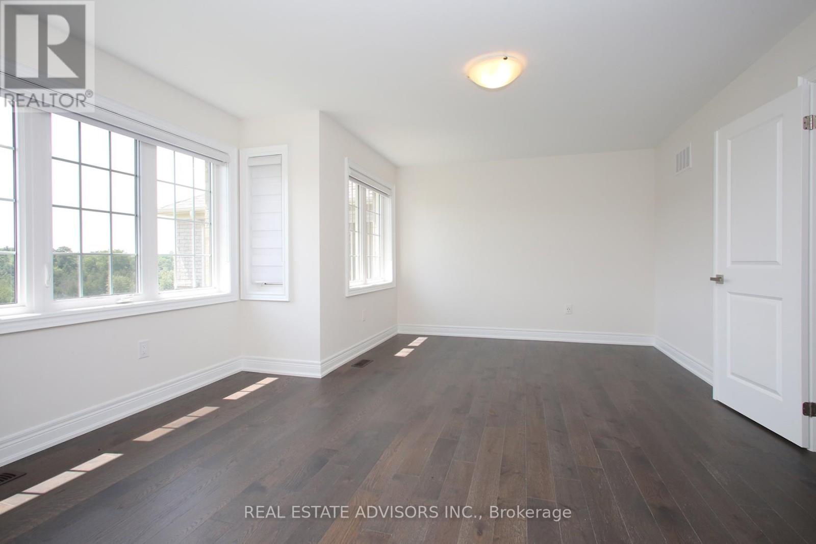 289 Ben Sinclair Avenue, East Gwillimbury, Ontario  L9N 0Z1 - Photo 20 - N12483913