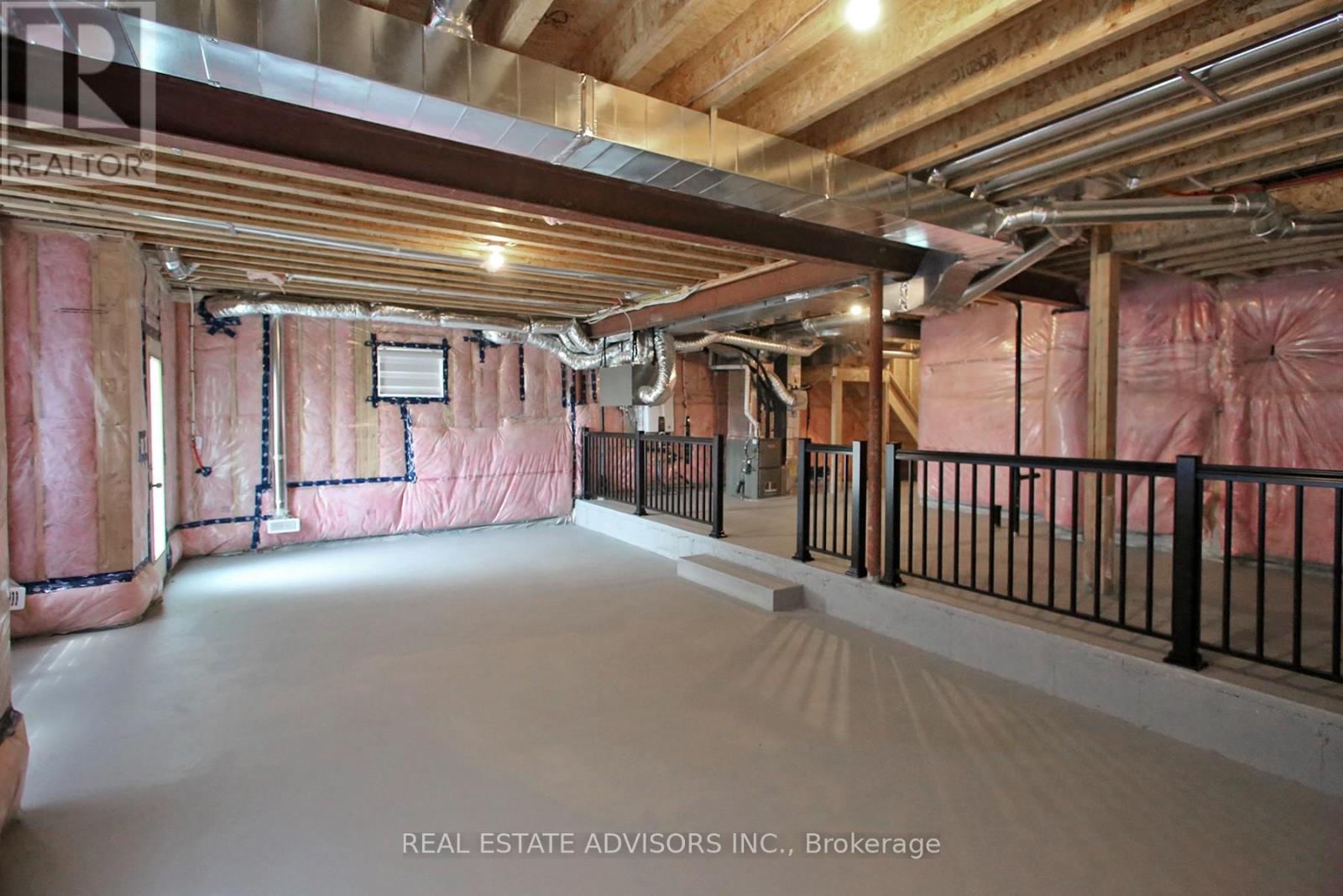 289 Ben Sinclair Avenue, East Gwillimbury, Ontario  L9N 0Z1 - Photo 26 - N12483913