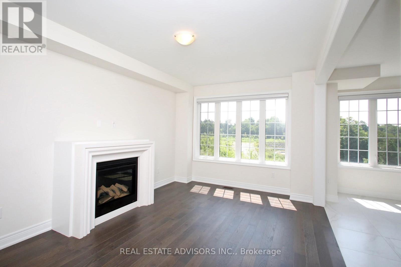 289 Ben Sinclair Avenue, East Gwillimbury, Ontario  L9N 0Z1 - Photo 7 - N12483913