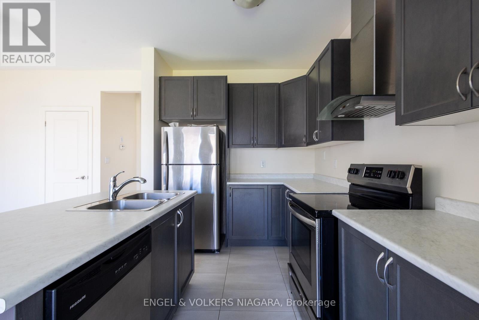 4387 Eclipse Way, Niagara Falls, Ontario  L2G 0X5 - Photo 15 - X12484022