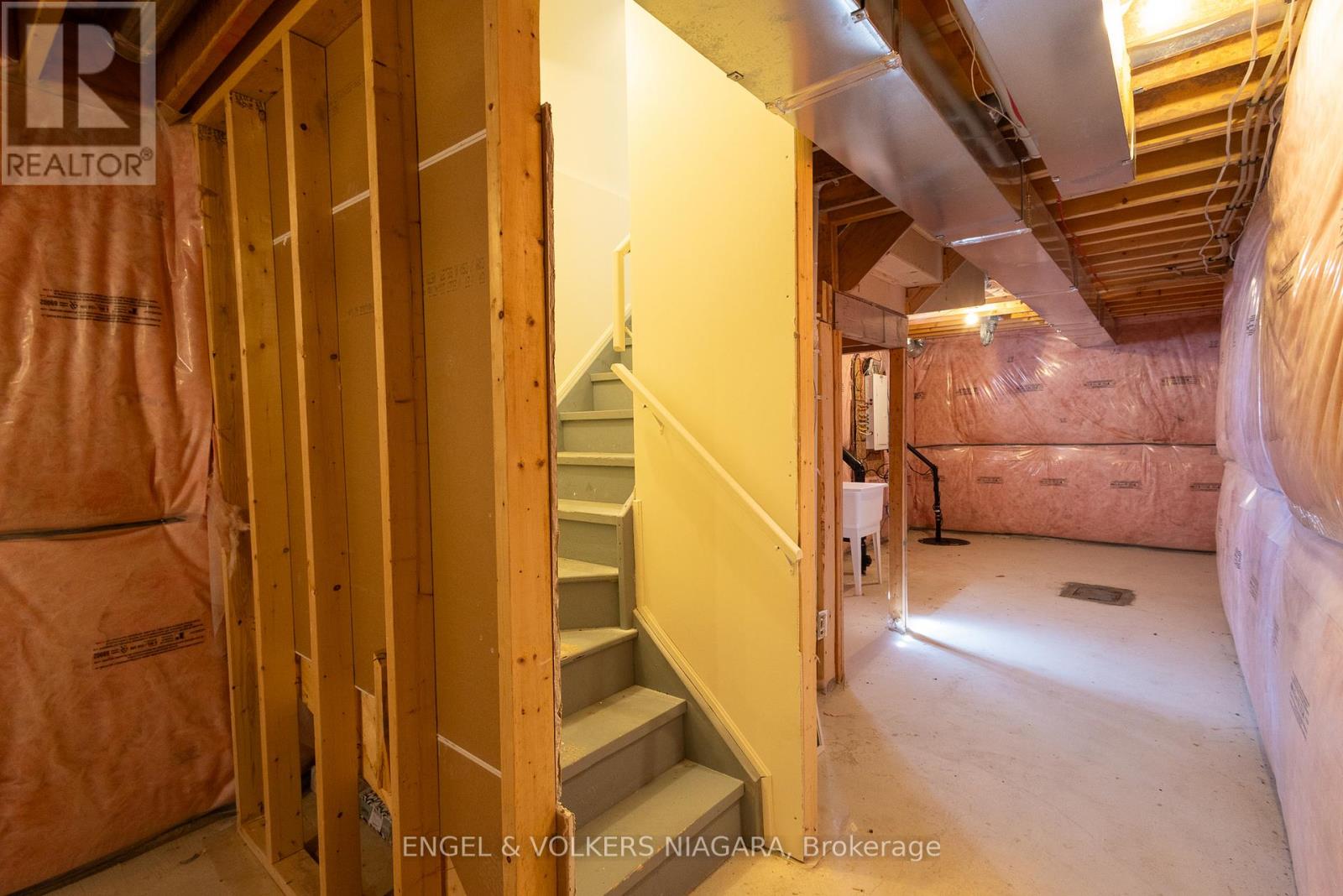 4387 Eclipse Way, Niagara Falls, Ontario  L2G 0X5 - Photo 35 - X12484022