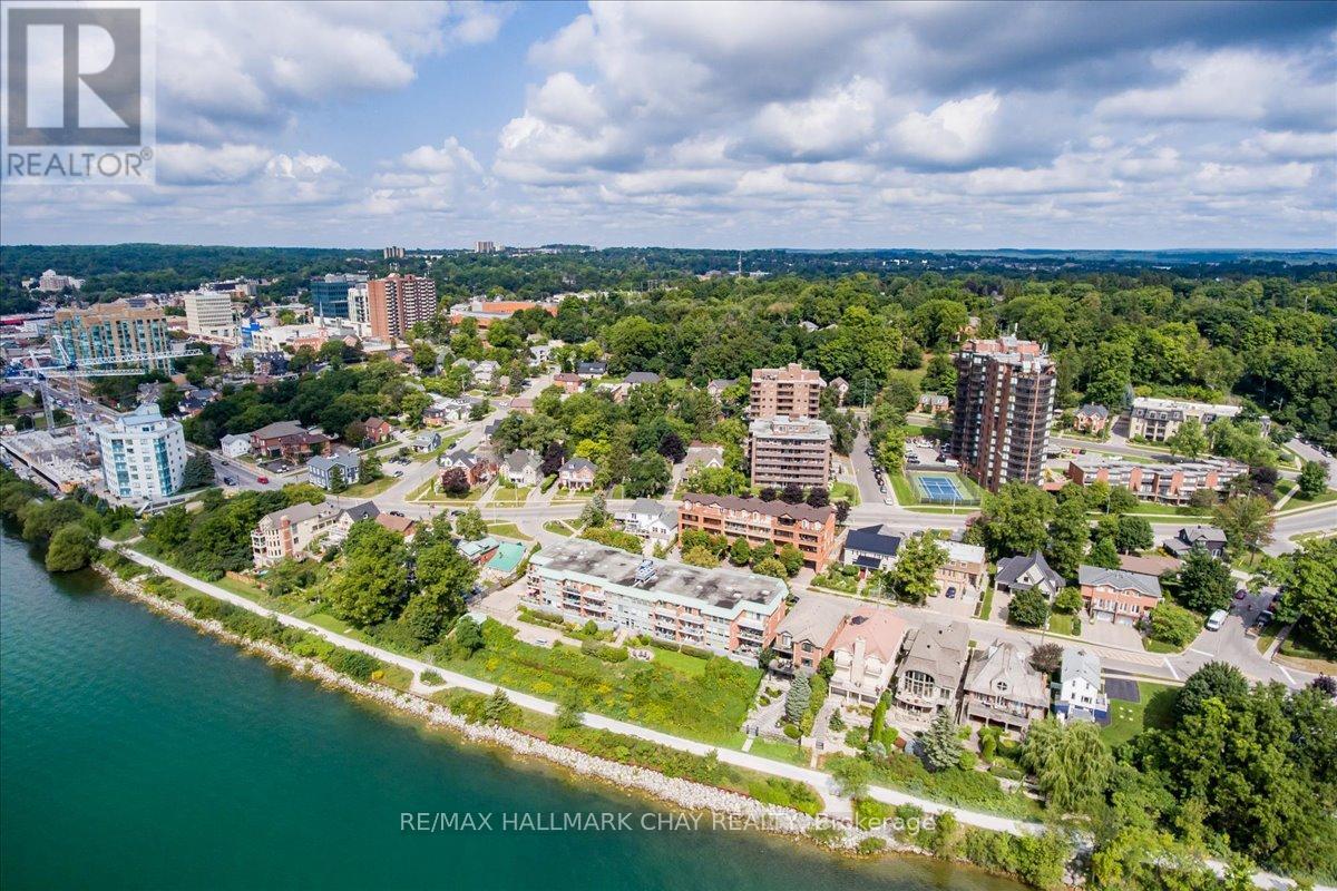 204 - 181 Collier Street, Barrie (North Shore), Ontario  L4M 5L6 - Photo 3 - S12483929