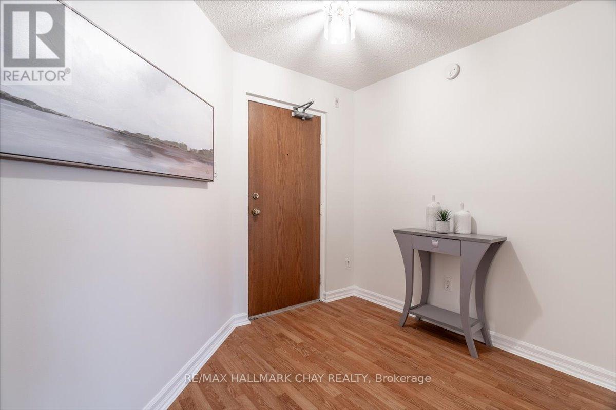 204 - 181 Collier Street, Barrie (North Shore), Ontario  L4M 5L6 - Photo 7 - S12483929