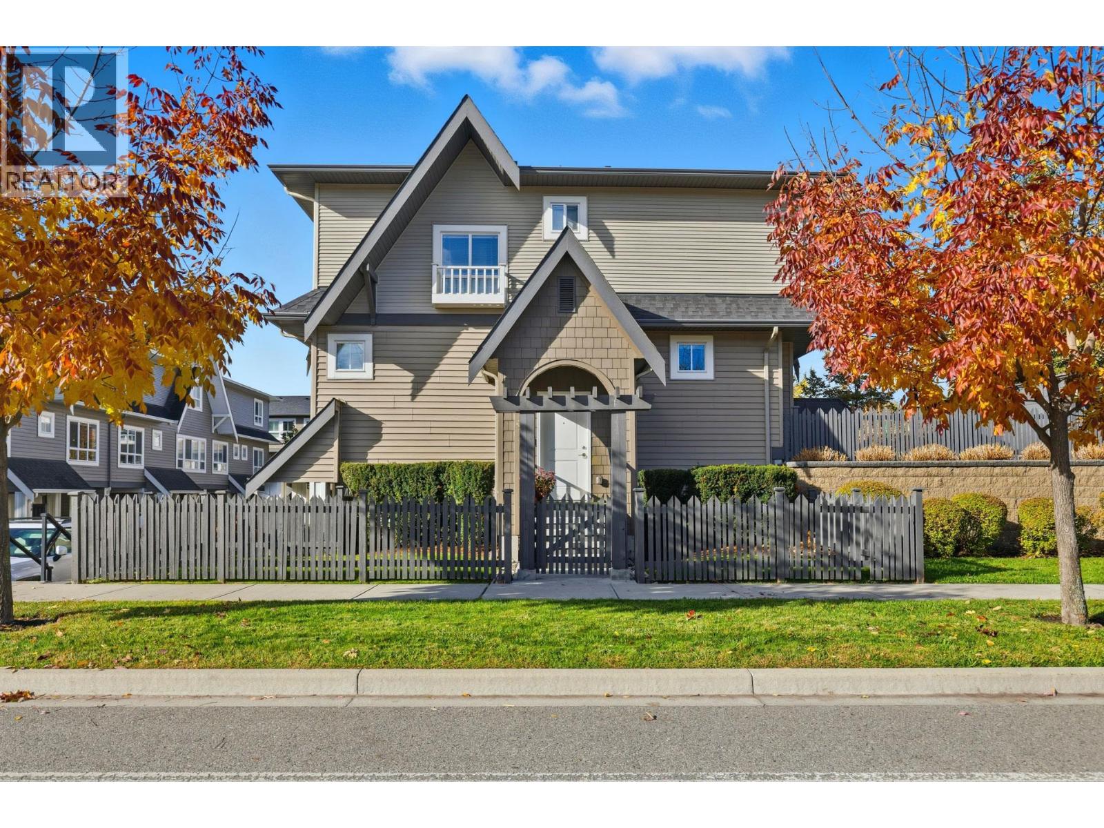 680 Old Meadows Road Unit# 53, Kelowna, British Columbia