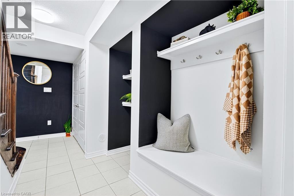 22 Spring Creek Drive Unit# 57, Waterdown, Ontario  L8B 1V7 - Photo 5 - 40760808