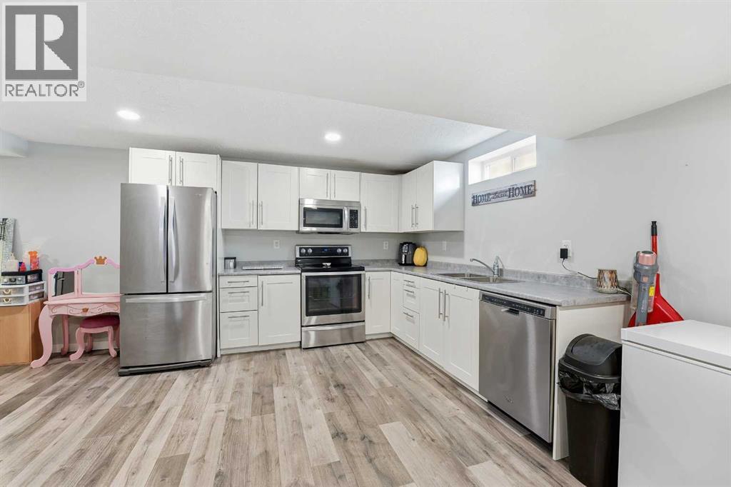 155 Barrett Drive, Red Deer, Alberta  T4R 1H3 - Photo 14 - A2264638