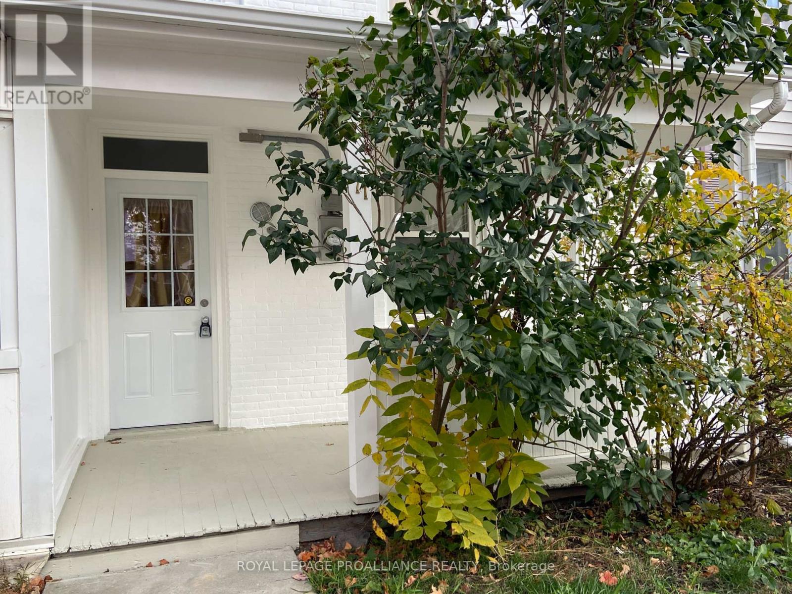 71 BUELL STREET, Brockville, Ontario