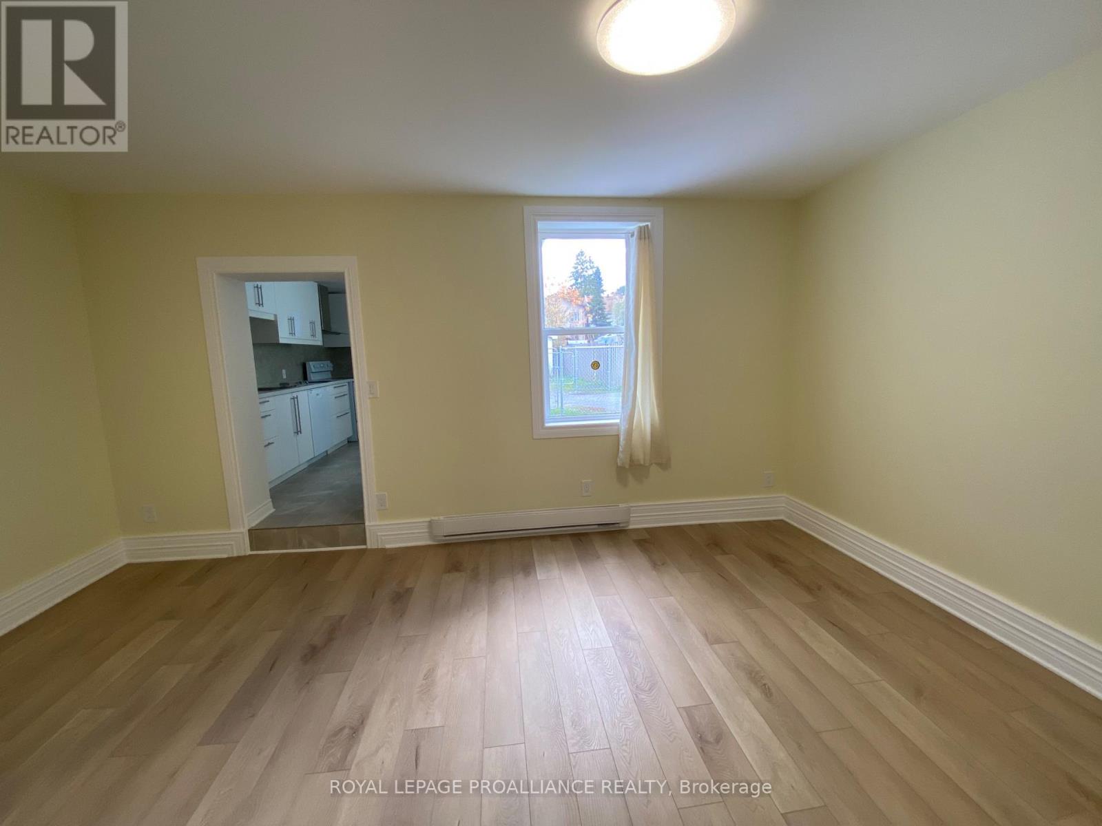 71 Buell Street, Brockville, Ontario K6V 4Y4 - Photo 11 - X12483979