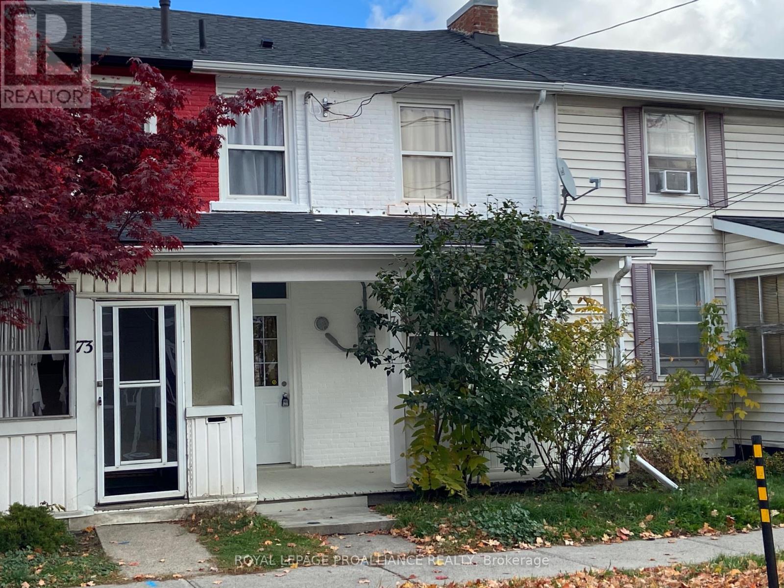 71 Buell Street, Brockville, Ontario K6V 4Y4 - Photo 2 - X12483979