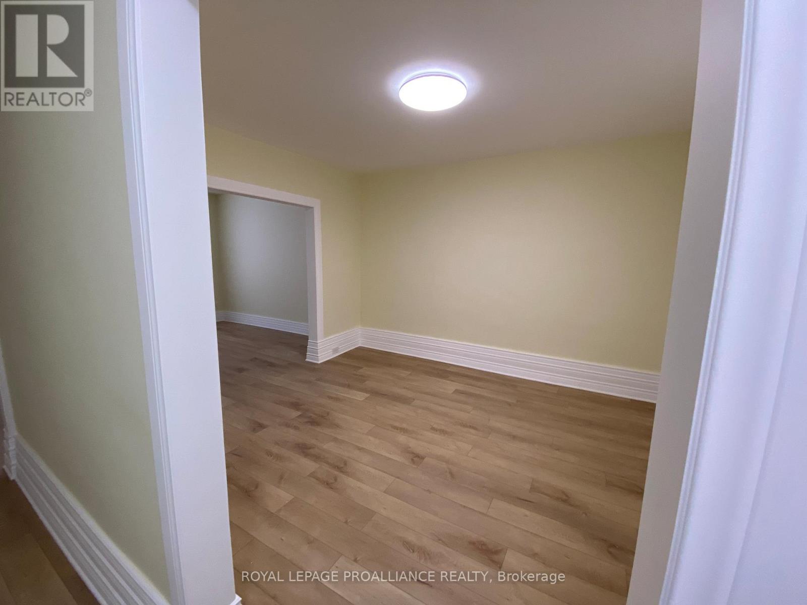 71 Buell Street, Brockville, Ontario K6V 4Y4 - Photo 8 - X12483979