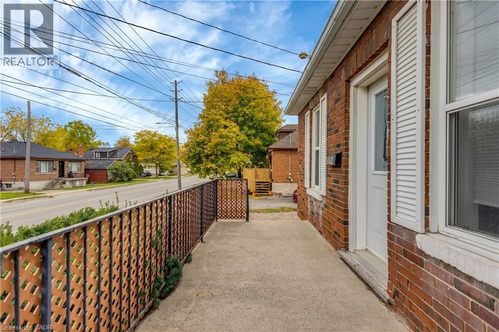 124 Elizabeth Street, Guelph, Ontario  N1E 2X3 - Photo 4 - 40782051
