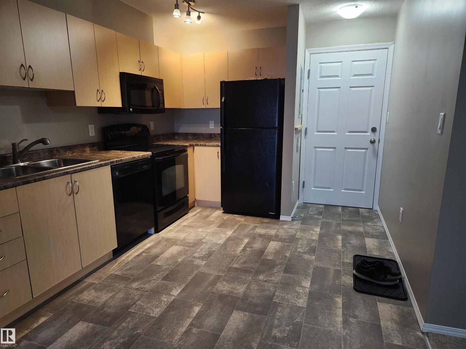 #108 42 Summerwood Bv, Sherwood Park, Alberta  T8H 0C3 - Photo 4 - E4463638