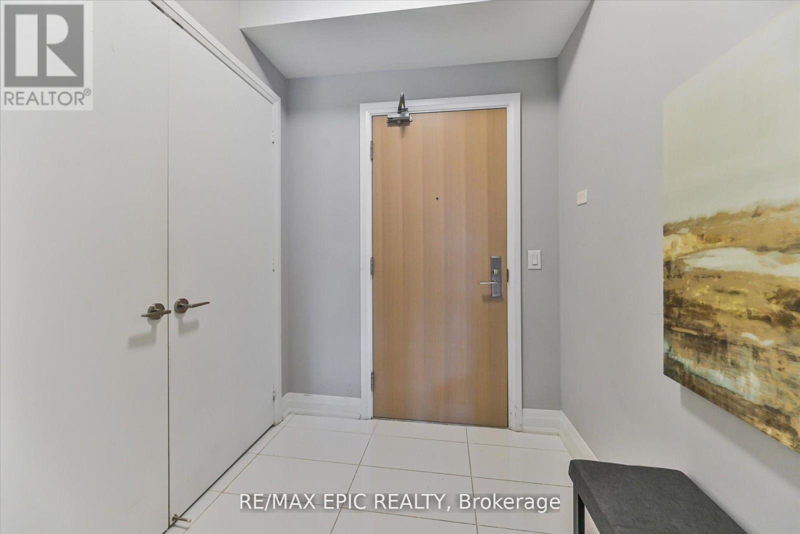 204 - 16 Mcadam Avenue, Toronto, Ontario  M6A 0B9 - Photo 5 - W12483937